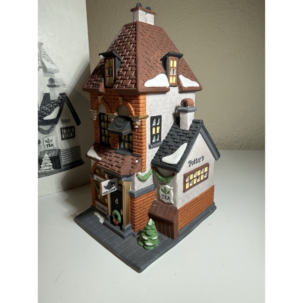Dept 56 Christmas In The City Potter's Tea Seller 5880-7 '93 Light Box